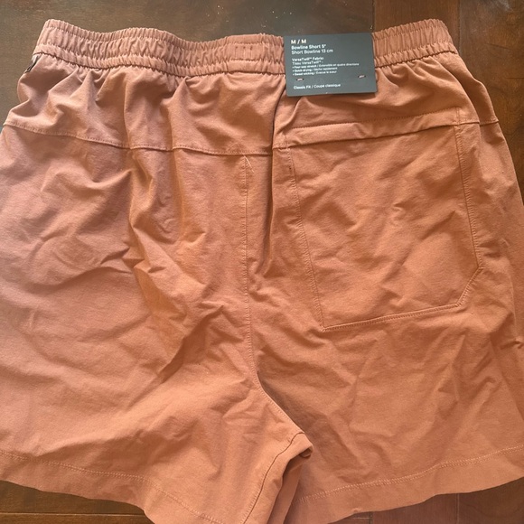 lululemon athletica Men's Brown Athletic Shorts Bowline short 5” - Picture 2 of 3